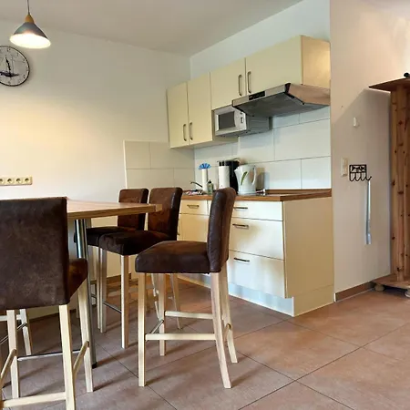 Ferienhaus Im Reihenhaus Petermann 3 Neuhof (Rugen)